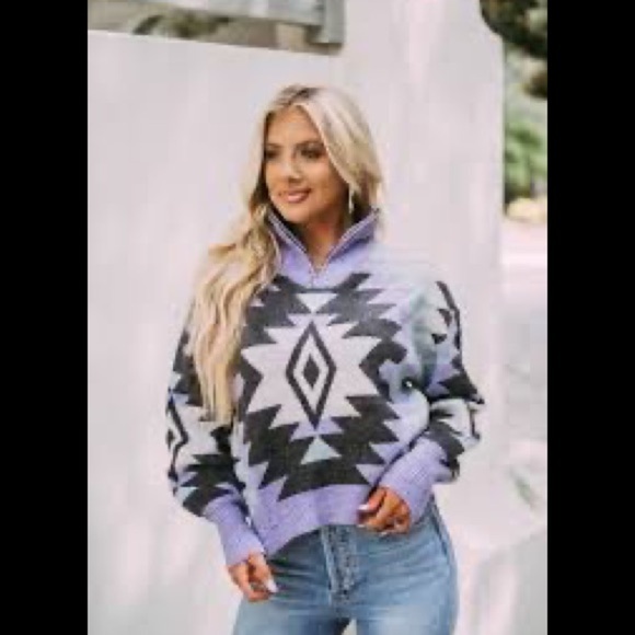Lavender Aztec Pullover Sweater Size M  Fuzzy Warm  Cozy Art you Wear sweater - Picture 1 of 5